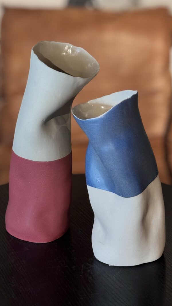 Vase White and Red - Image 3